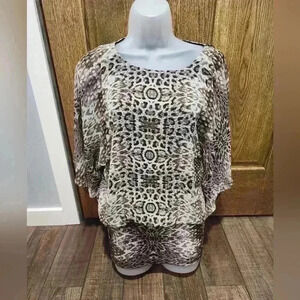 Coco Bianco Womens Medium  Ruffle Sleeve Sheer Lined Elastic Neck Top